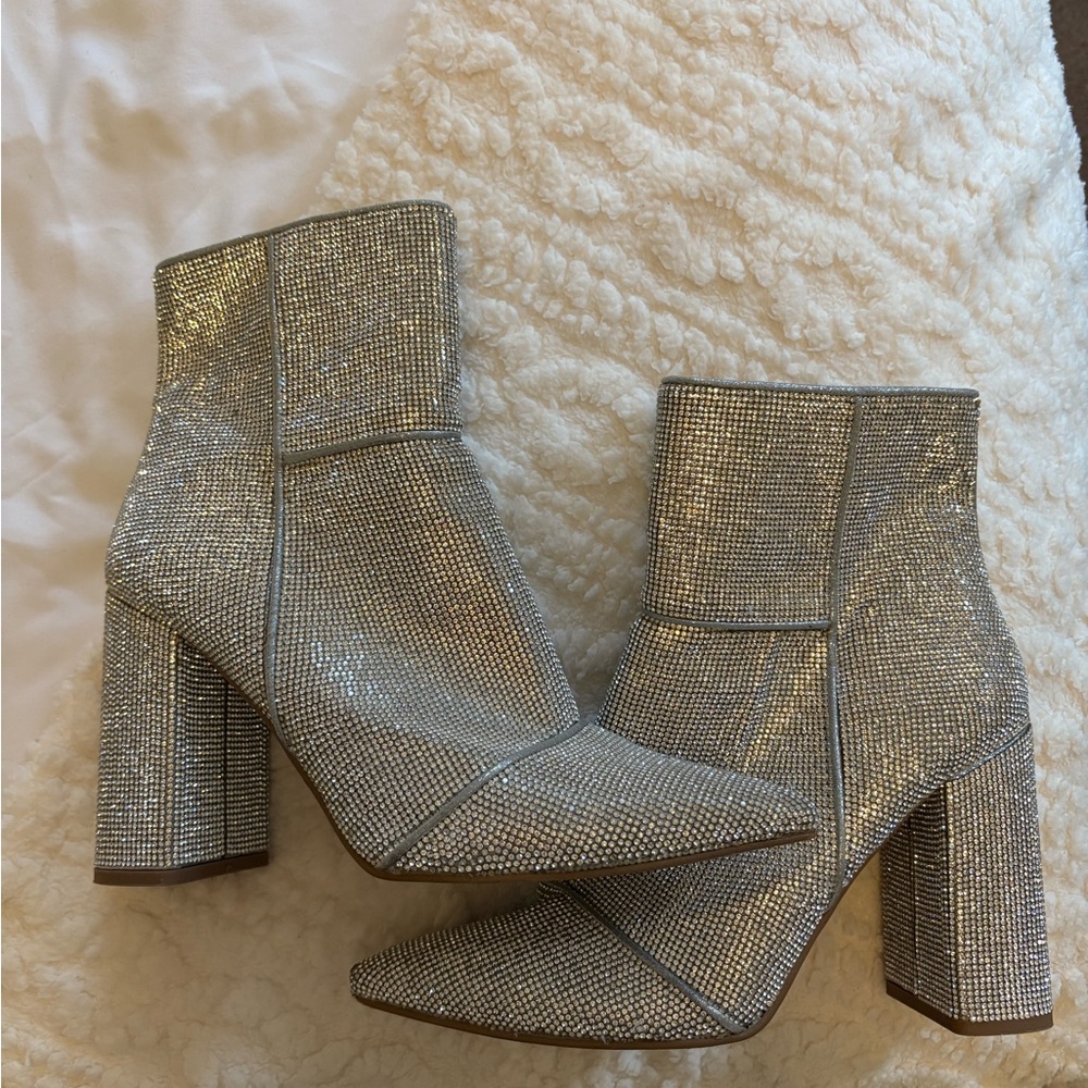 Elegant Silver Ankle Boots